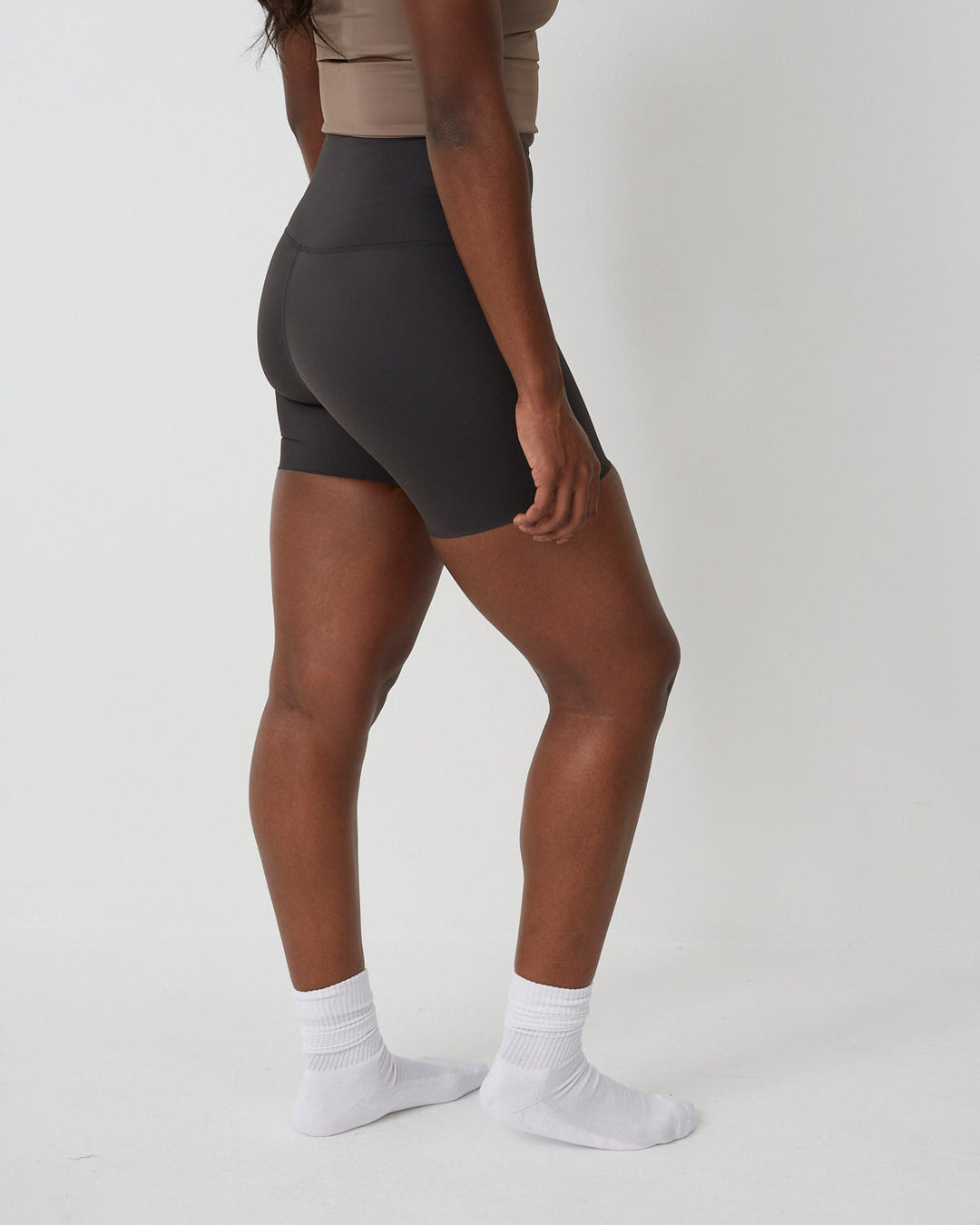 High Waisted Seamless Shorts in  Liquorice